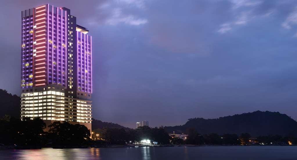 Lexis Suites Penang Bayan Lepas Εξωτερικό φωτογραφία The View