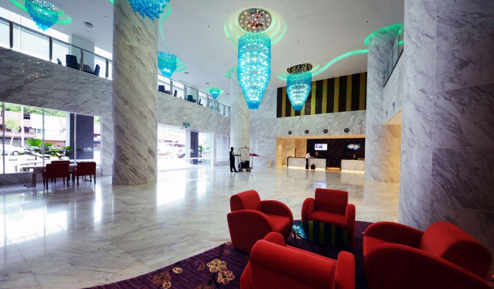 Lexis Suites Penang Bayan Lepas Εξωτερικό φωτογραφία The lobby of the hotel