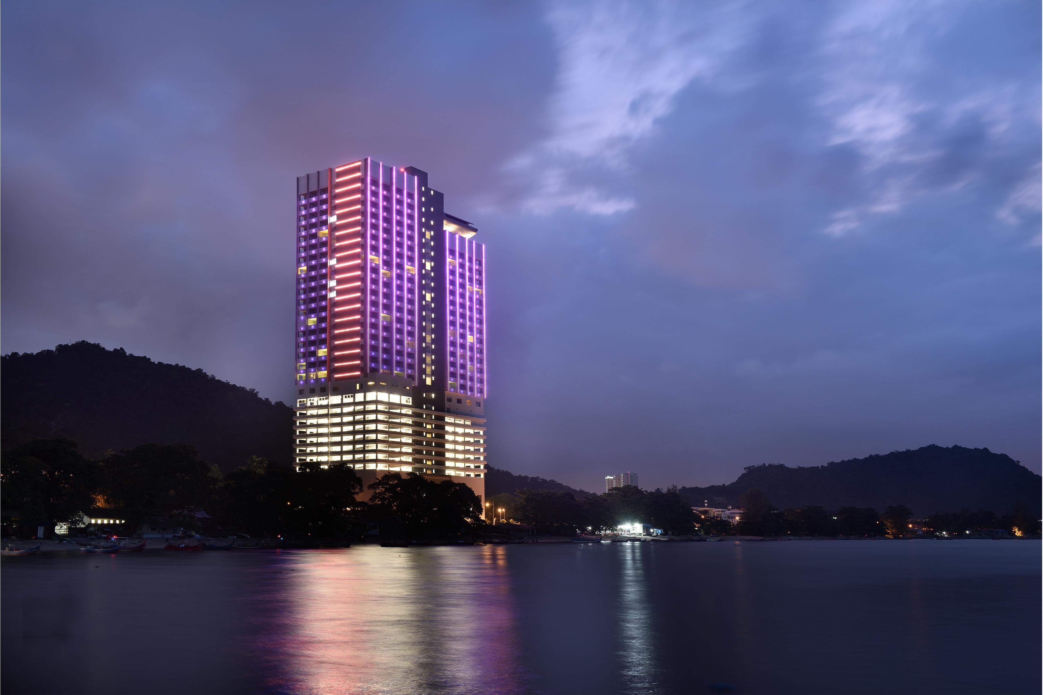 Lexis Suites Penang Bayan Lepas Εξωτερικό φωτογραφία The Royal