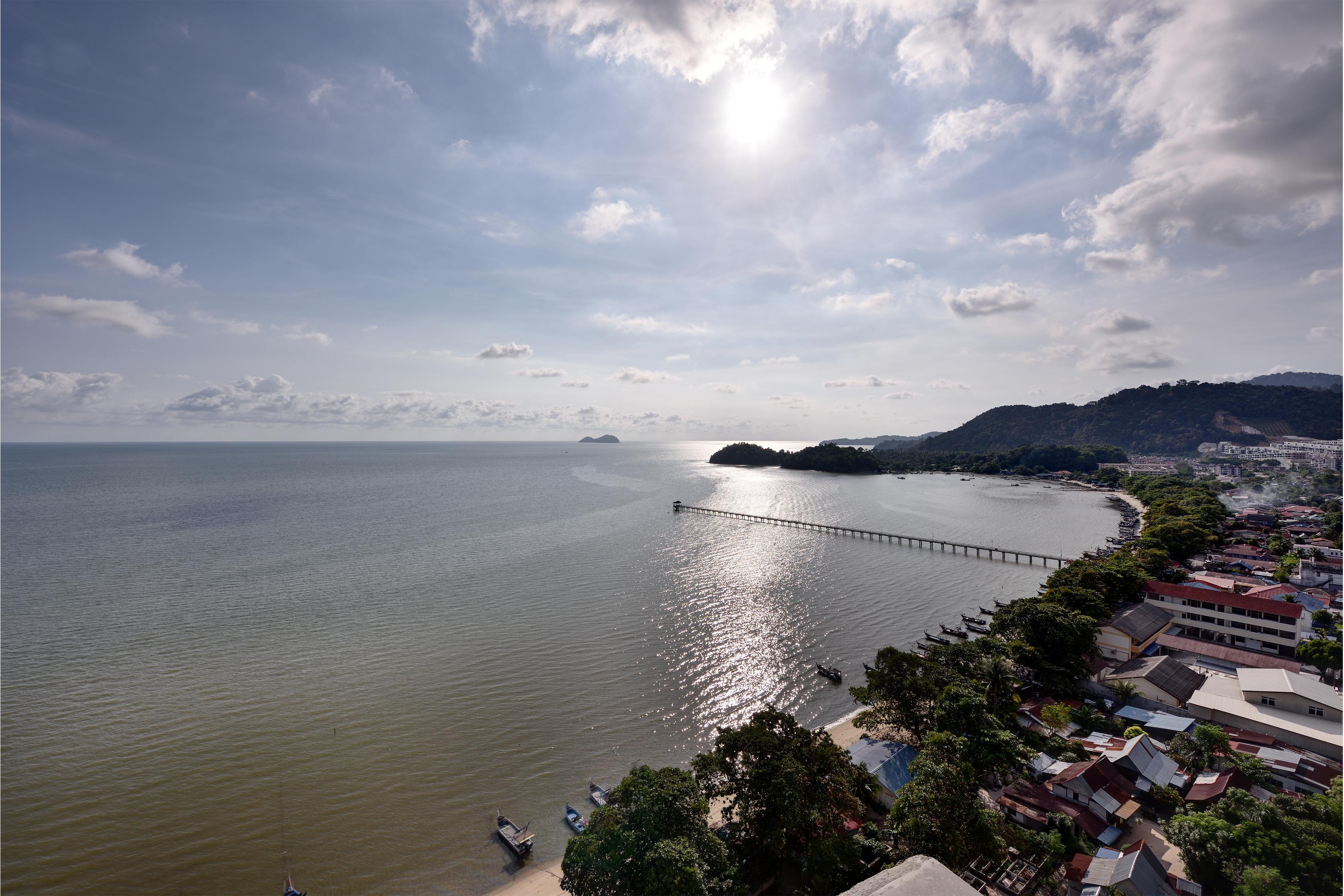 Lexis Suites Penang Bayan Lepas Εξωτερικό φωτογραφία View of the Gulf of Thailand from Pattaya