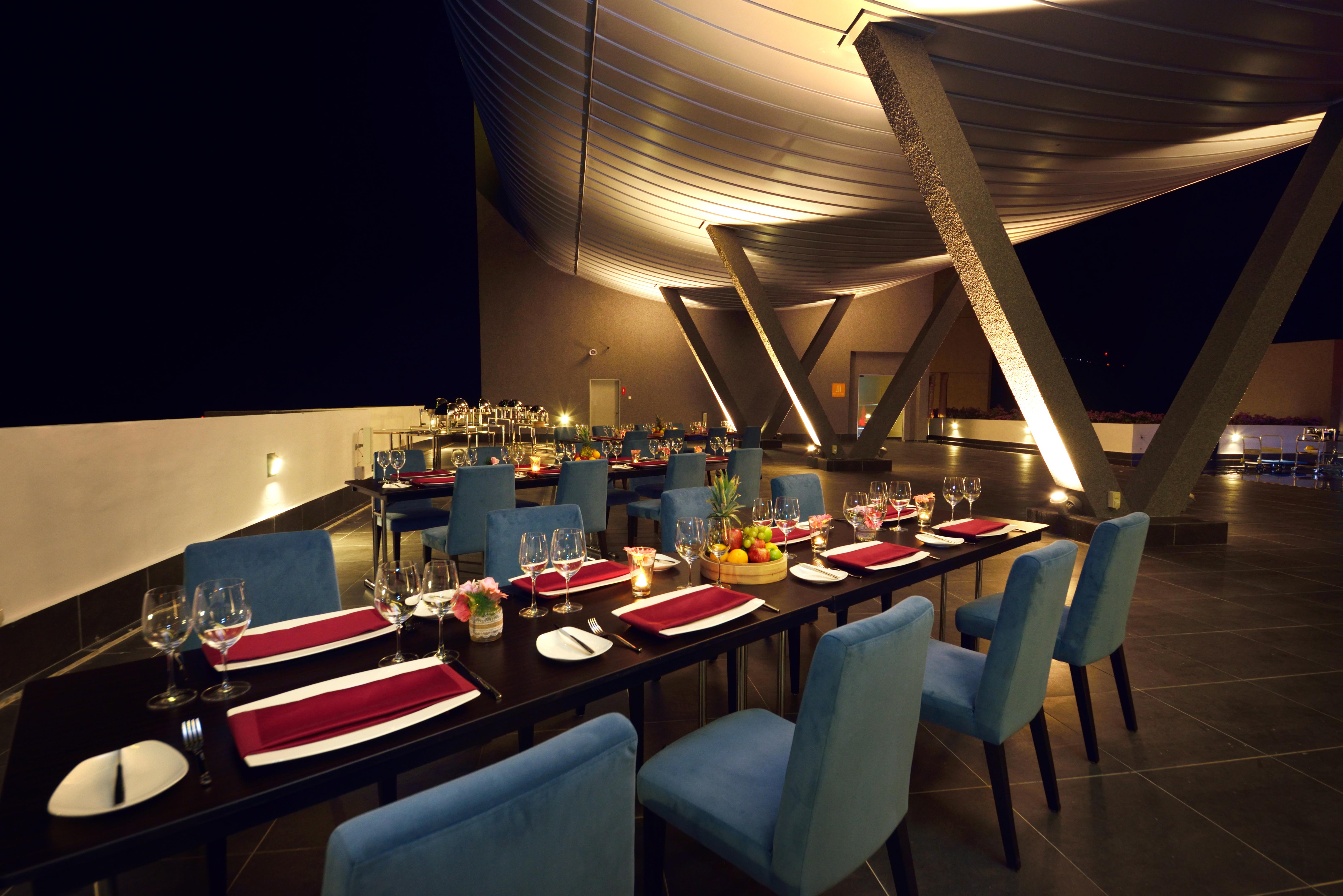 Lexis Suites Penang Bayan Lepas Εξωτερικό φωτογραφία The Deck